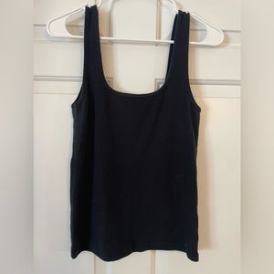 Abercrombie & Fitch Scoopneck Tank Top - Black. Size Large.